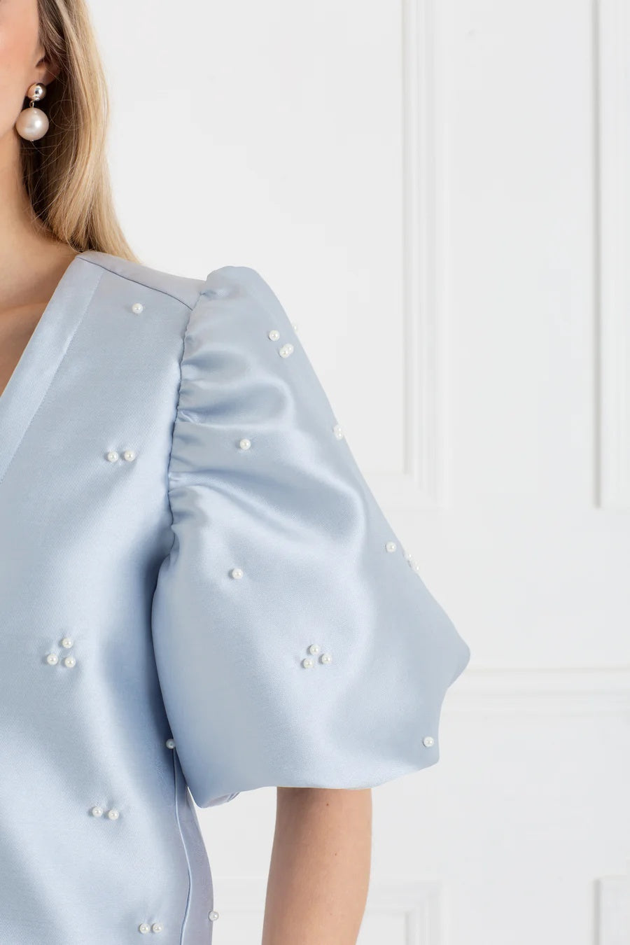 V-neck Bubble Sleeve Pearl Two-piece Set