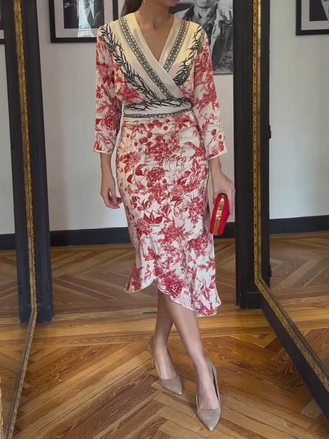 Elegant V-neck Printed Dress