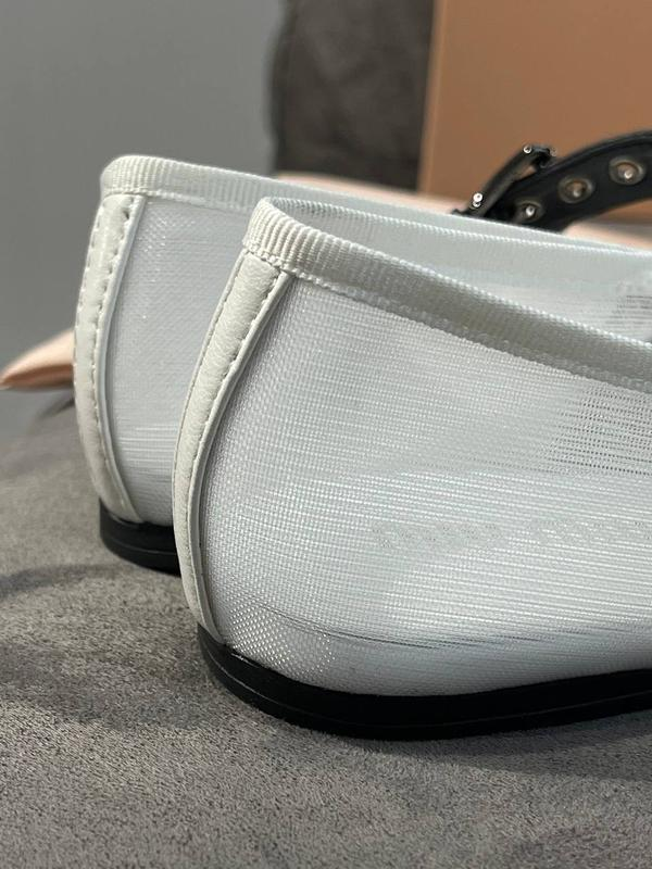 White Women's Ballet Flats
