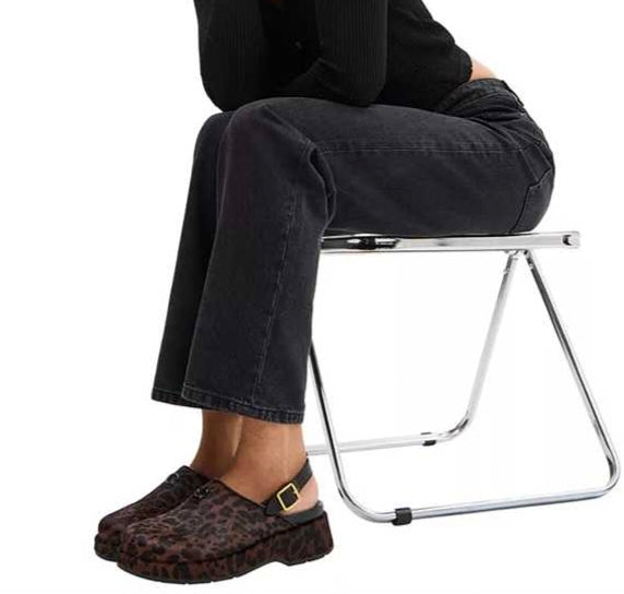 Women's Sculpted Round Toe Platform Clogs