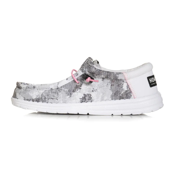 Women's Slip-On Shoes Roam Alpine Sneakers With Camo Print Footwear