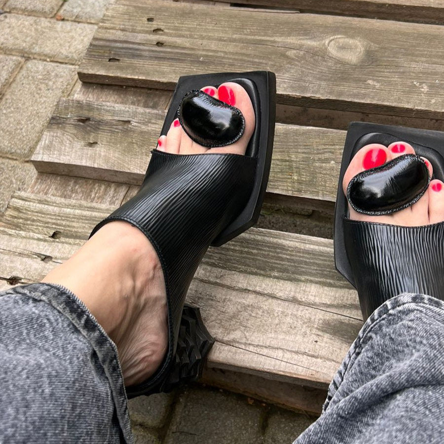 Fashion Chunky Square-toe Heels(Buy 2 Free shipping💥)