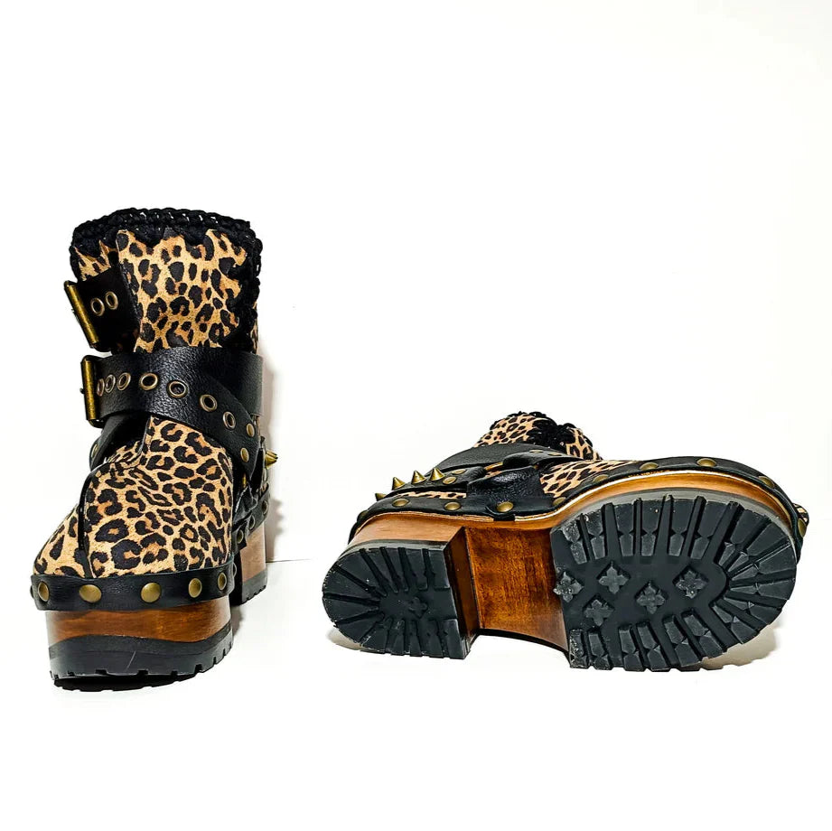 ļ¼Free shippingš„ for a limited timeļ¼Leopard - Print Studded Buckle - Strap Platform Clog Boots