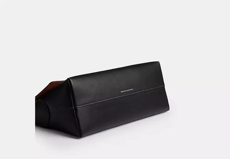 Chelsea Shoulder Bag 30