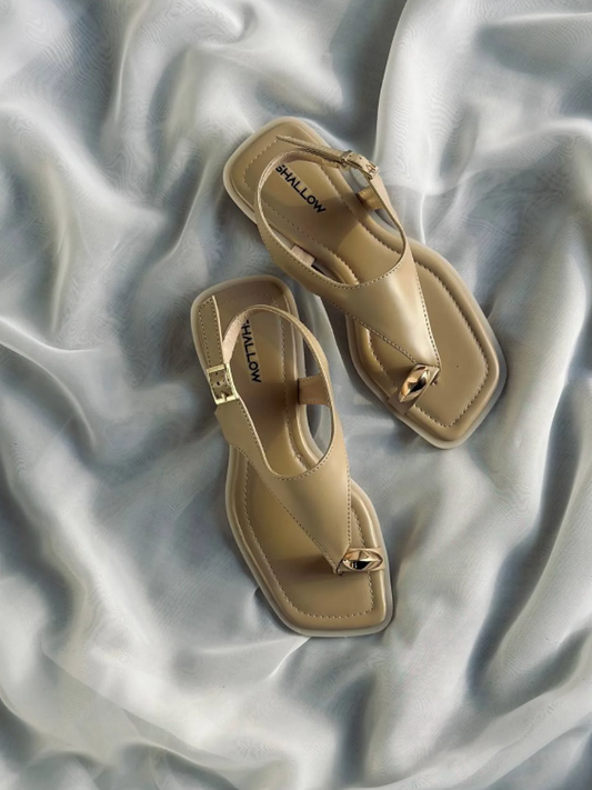 Casual Versatile Clip-toe Flat Sandals
